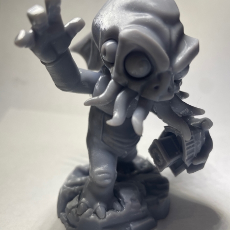 Cartoon Cthulu Monster with Benchy / H.P. Lovecraft / Halloween / 3d printed mini figure